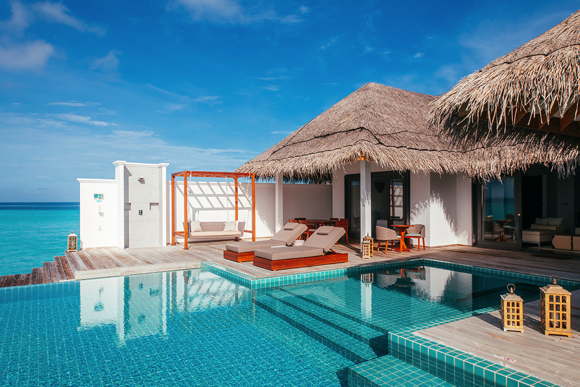 Luxus-Villenresort-Pool-Indischer Ozean-nördliche Malediven-Baa Atoll-Finolhu