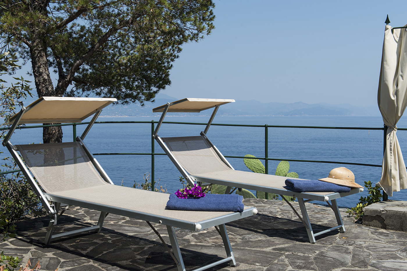 Luxusvilla mit privater Badestelle und Pool in Ligurien Italien mieten