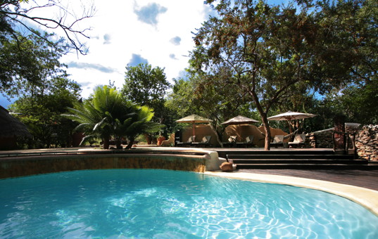<a href='/holiday-villa/africa.html'>AFRICA</a> - <a href='/lodge/south-africa.html'>SOUTH AFRICA</a>  - <a href='/lodge/south-africa/krueger-national-park.html'>KRUEGER NATIONAL PARK</a> - Sabi Sand Wildreservat - Ulusaba Safari Lodge - luxury lodge in South Africa