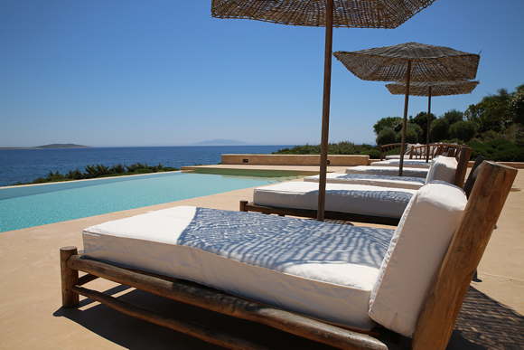 Ferienvilla mit Pool am Meer mieten auf Antiparos Griechenland