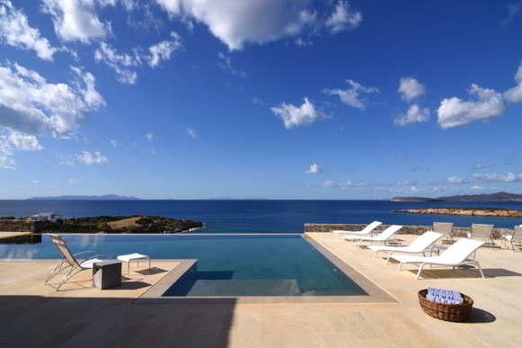 Luxusvilla Paros-exklusive Ferienvilla  mit Pool am Meer-Griechenland 