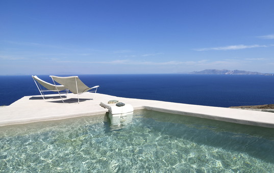 Griechenland - CYCLADES - FOLEGANDROS - Chora - Spiti Almyra - pool deck with sea views