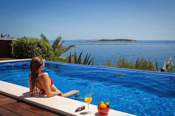 Ferienvilla am Meer mit Pool in Kroatien mieten - DOMIZILE REISEN
