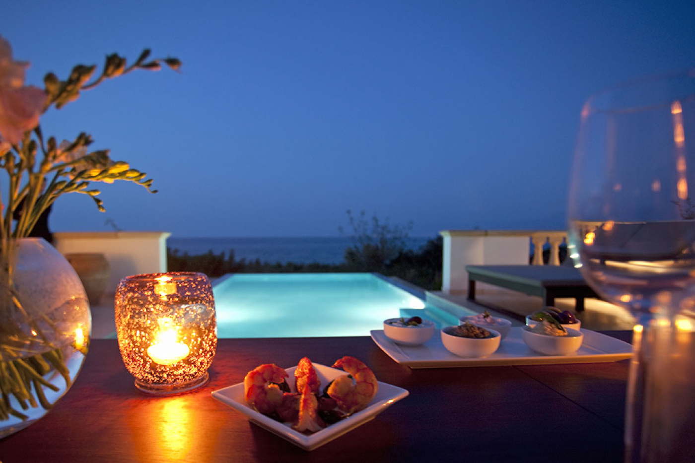 Luxusdomizil-Poolvilla-Zypern-Paphos-am Meer mieten