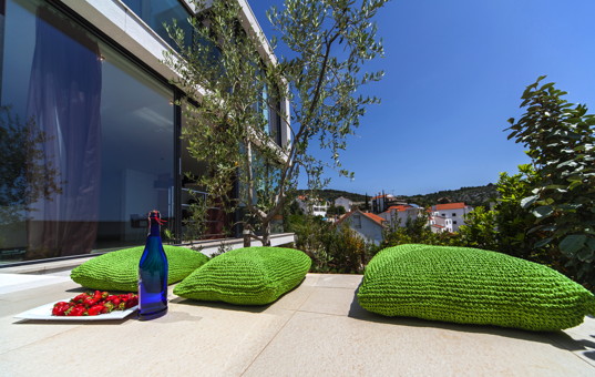 Kroatien - Dalmatien, Primosten - Golden Ray Villa 4 - Moderne Villa mit Terrasse und bequemen Sitzmöglichkeiten