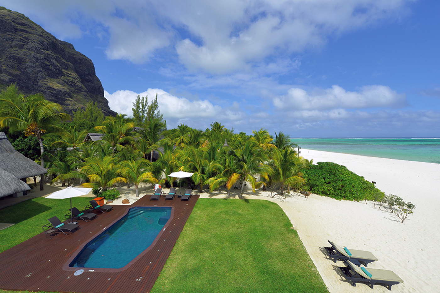 Luxusvilla-Service-Ferienvilla-Privatpool-am Strand-Mauritius