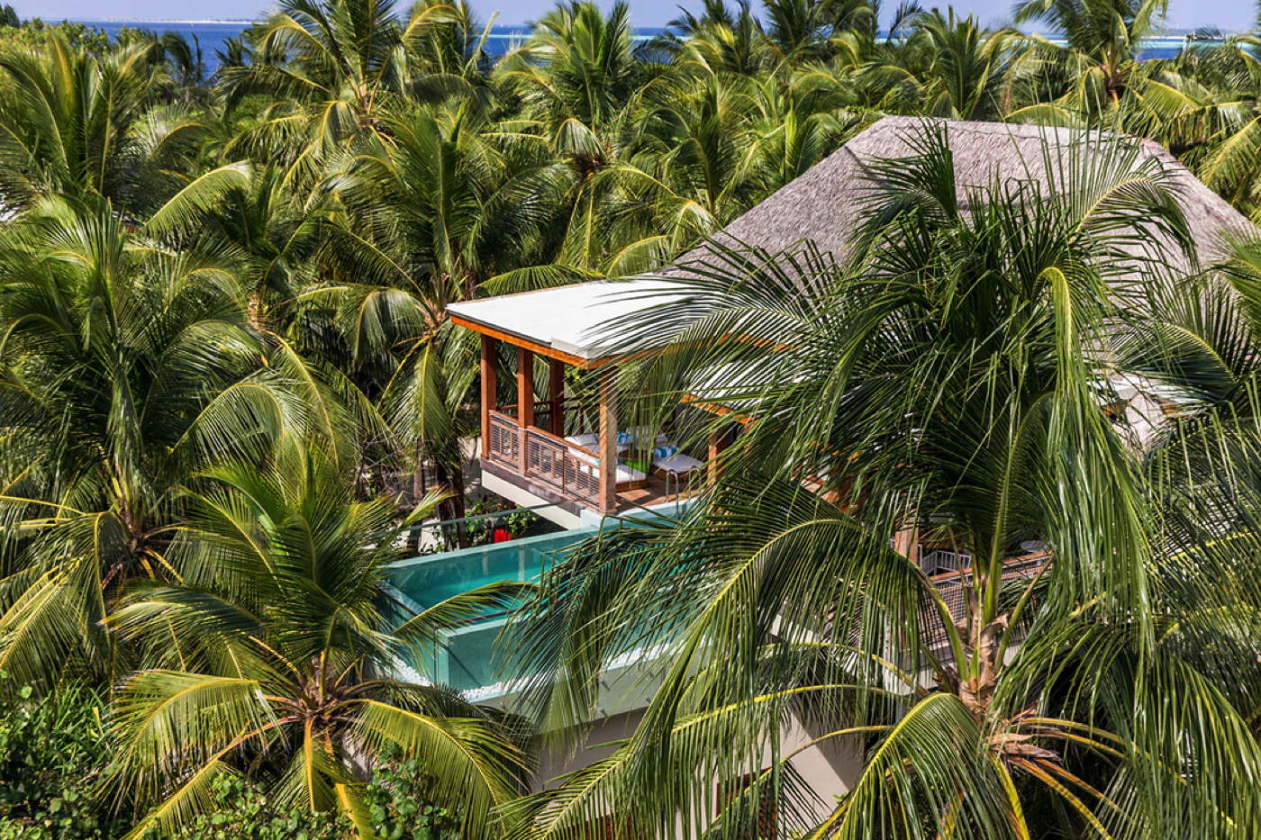 Luxusresort mit Villen und Privatpool im Baa Atoll Malediven mieten