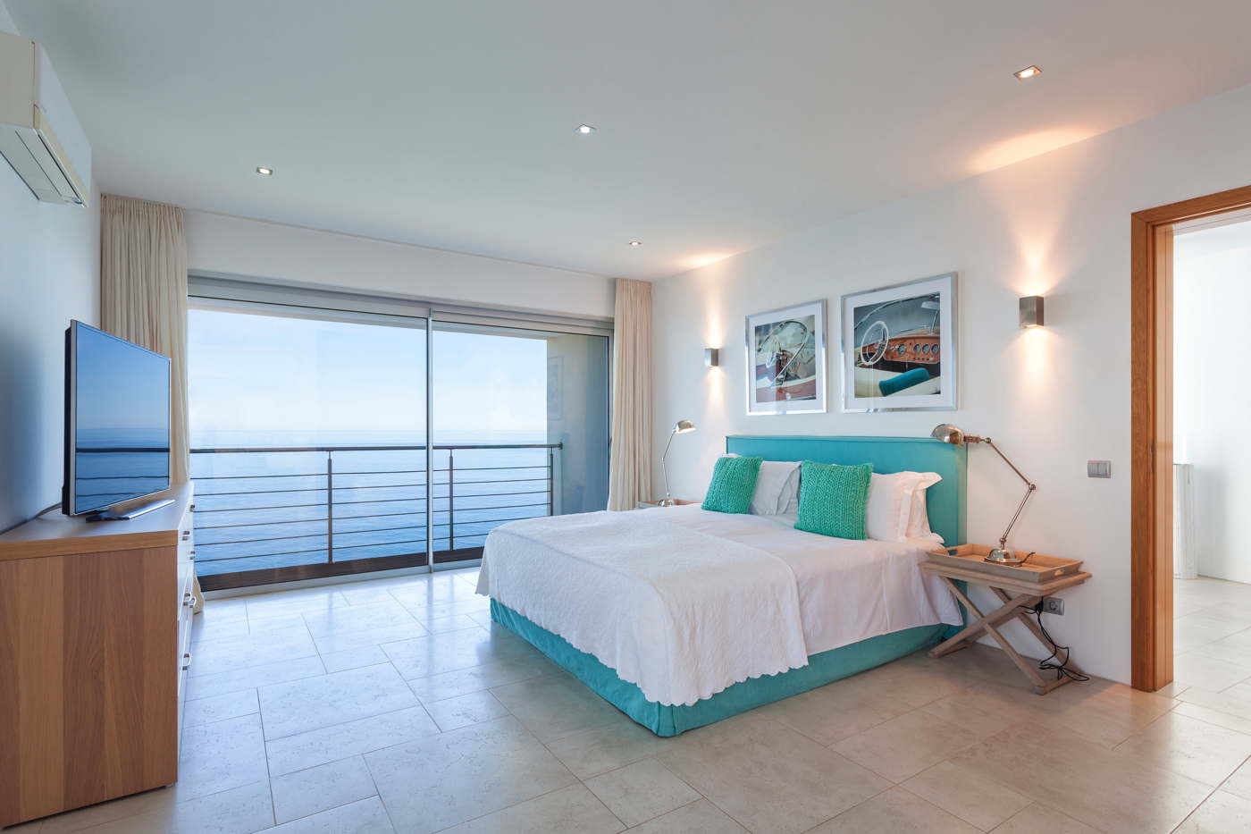 Luxus-/Designvilla mit InfinityPool und spektakulärem Meerblick an der Algarve