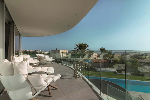 Moderne Luxusvilla Rund-Architektur Pool Costa Adeje Teneriffa Kanaren Spanien