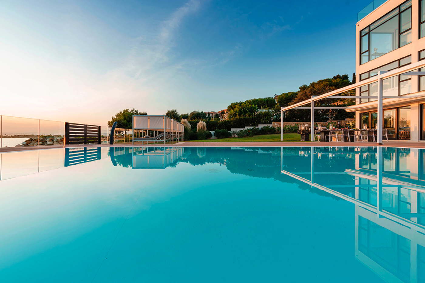 Ferienvilla am Meer Pool Service Syrakus Sizilien Italien
