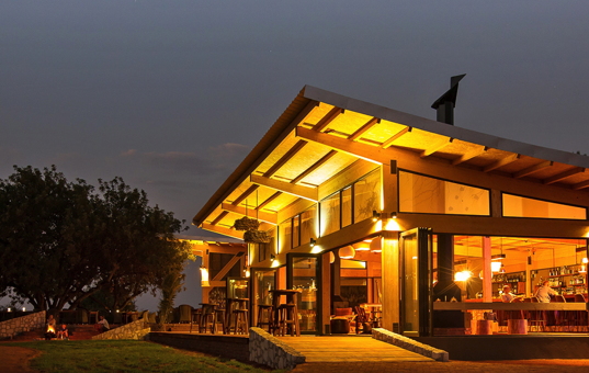 Afrika - NAMIBIA - Mariental - Kalahari Anib Lodge - 